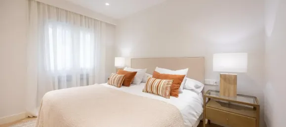 Apartamento de 3 dormitorios en Madrid, Spain No. 158723 19