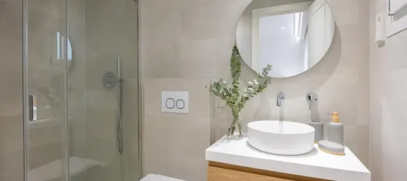 Apartamento de 3 dormitorios en Madrid, Spain No. 158723 20