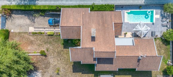 4 bedrooms House in Isere, France No. 327482 17