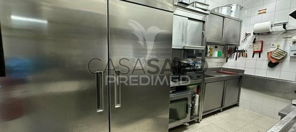 Gewerbliche Immobilie in Quarteira, Portugal 57m², Nr. 204231 2