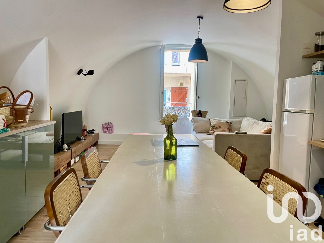 1 chambre Duplex à Éguilles, France No. 334931