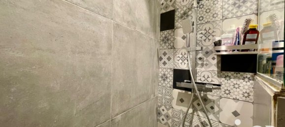 1 chambre Duplex à Éguilles, France No. 334931 9