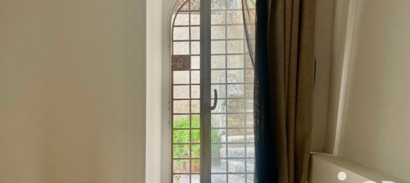 1 chambre Duplex à Éguilles, France No. 334931 8