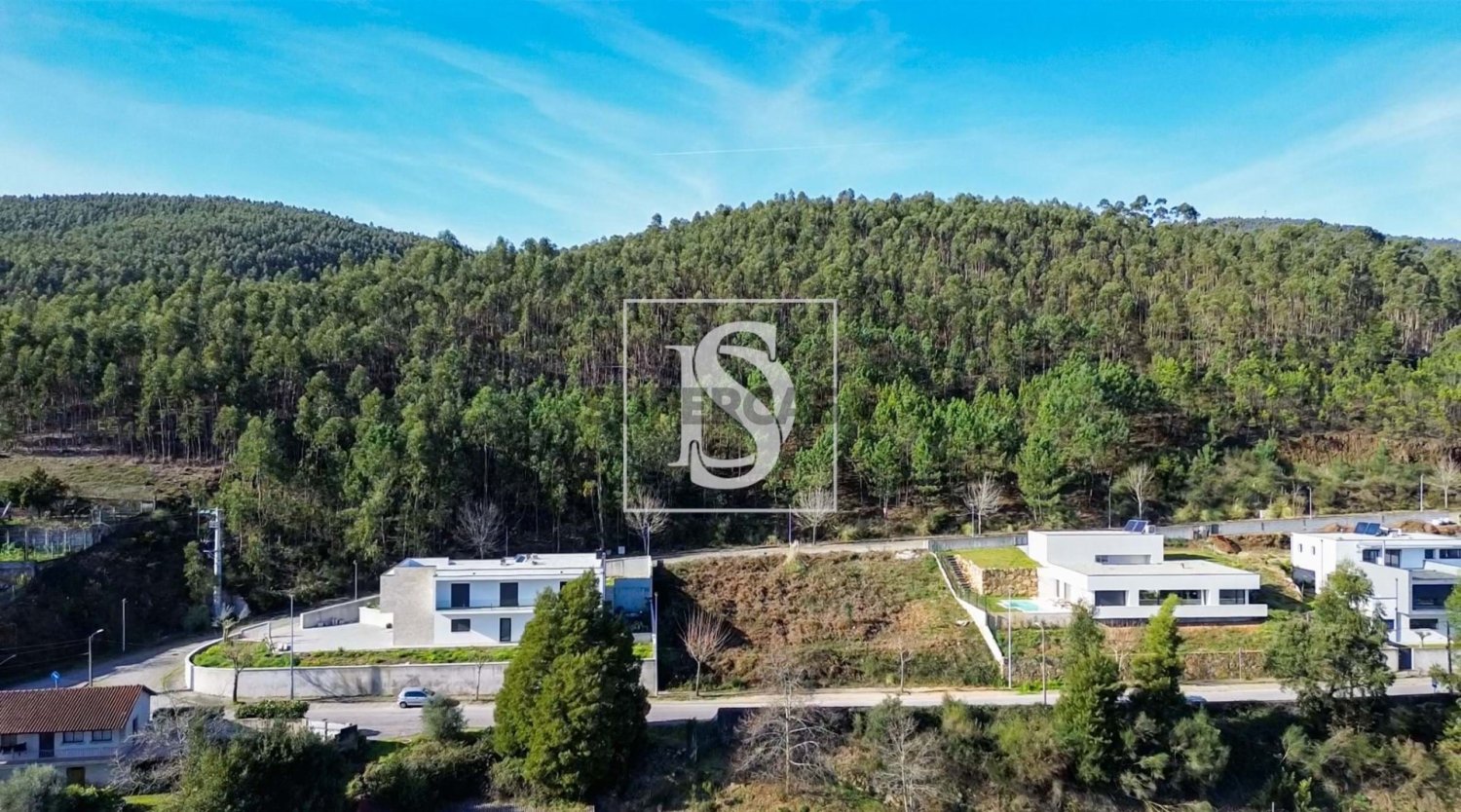  قطعة أرض في Areias, Portugal 324متر مربع رقم 155647