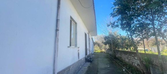 4 rooms House in Palma Campania, Italy No. 120854 7