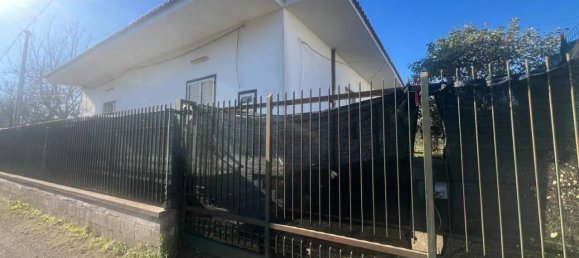 4 rooms House in Palma Campania, Italy No. 120854 2