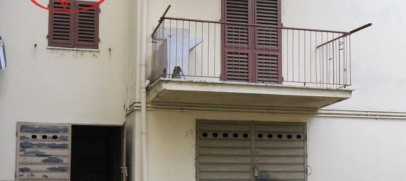 4 rooms Apartment in San Giovanni Valdarno, Italy No. 172745 9