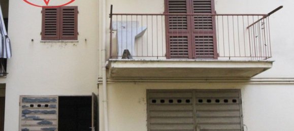 4 rooms Apartment in San Giovanni Valdarno, Italy No. 172745 10