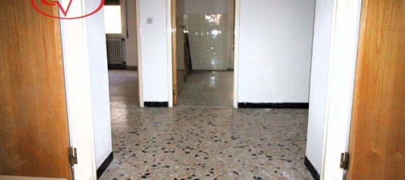 4 rooms Apartment in San Giovanni Valdarno, Italy No. 172745 6