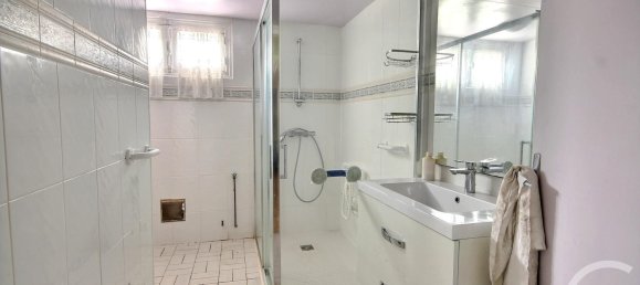 Casa de 4 dormitorios en Sezanne, France No. 71981 10