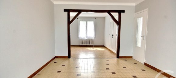 Casa de 4 dormitorios en Sezanne, France No. 71981 4