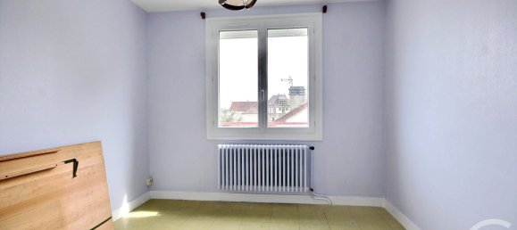 Casa de 4 dormitorios en Sezanne, France No. 71981 11