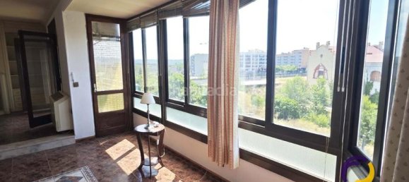 3 bedrooms Apartment in Vilafranca Del Penedes, Spain No. 143371 2