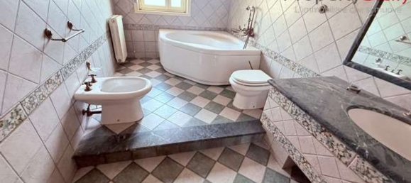 Квартира с 5 спальнями в Реальмонте, Италия № 331643 20