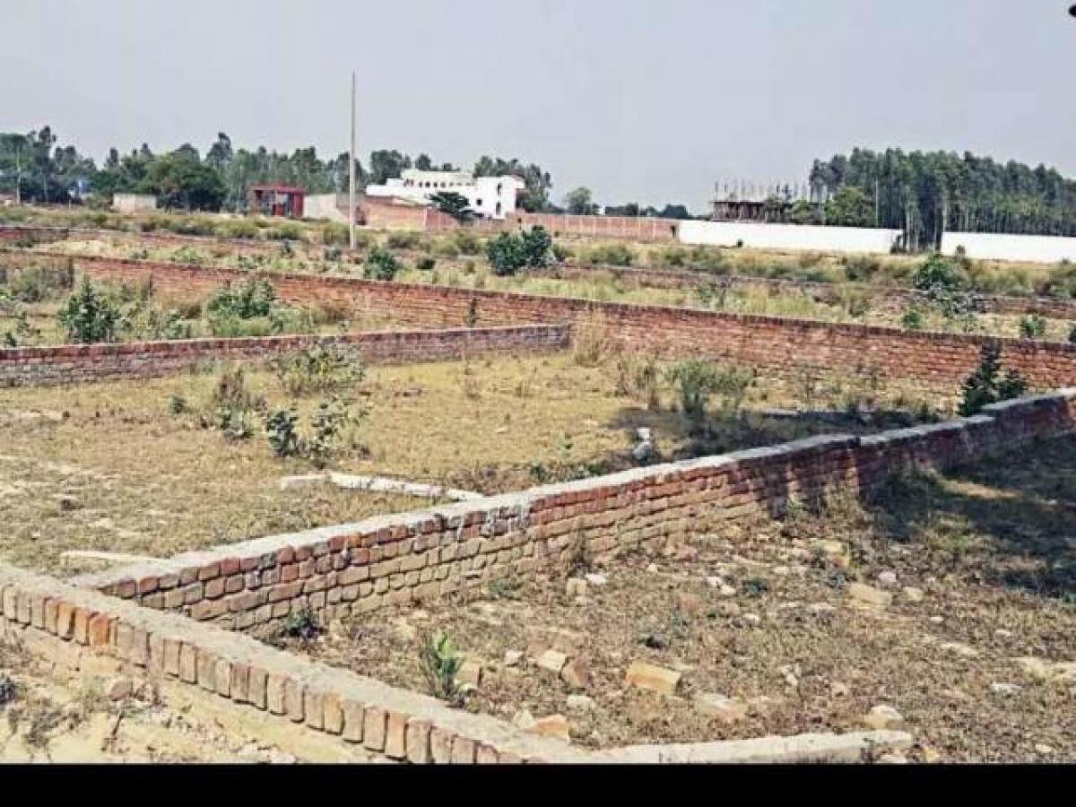  Land in Lucknow, India No. 31811