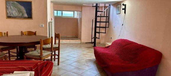 Casa de 3 habitaciónes en Ardea, Italy No. 29713 27