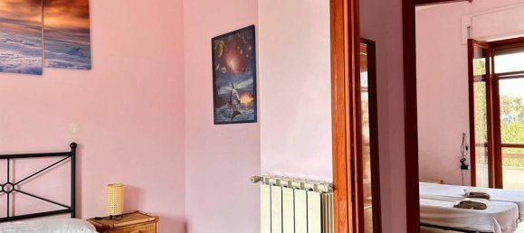 Casa de 3 habitaciónes en Ardea, Italy No. 29713 19