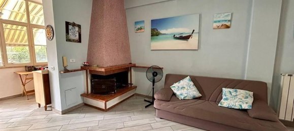 Casa de 3 habitaciónes en Ardea, Italy No. 29713 10