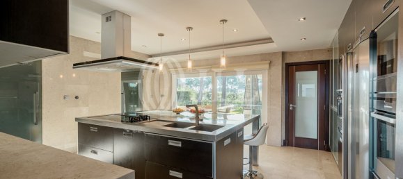 4 غرف نوم منزل في Almada, Portugal رقم 111633 11