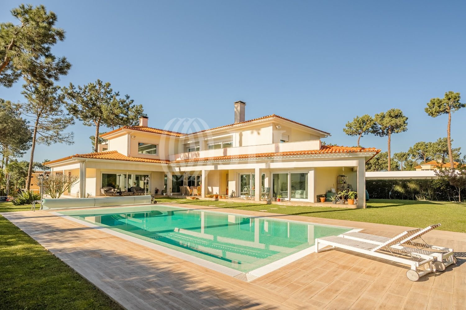 4 غرف نوم منزل في Almada, Portugal رقم 111633