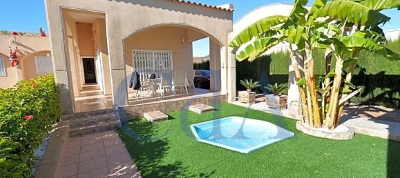 Villa de 5 dormitorios en Torrevieja, Spain No. 4909 5