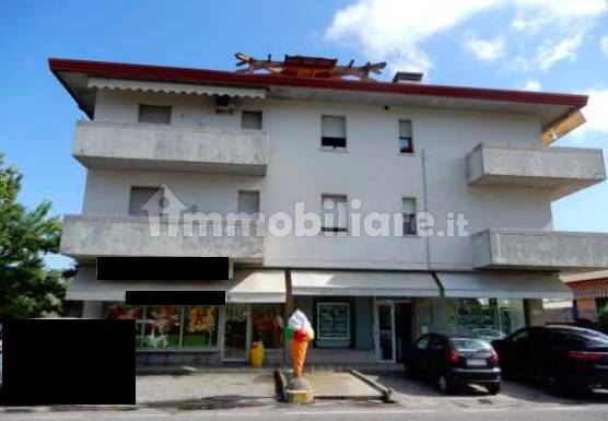 2 bedrooms Apartment in Spresiano, Italy No. 208932