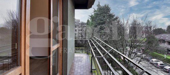 4 rooms Apartment in Vedano al Lambro, Italy No. 146302 7