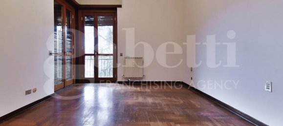 4 rooms Apartment in Vedano al Lambro, Italy No. 146302 9