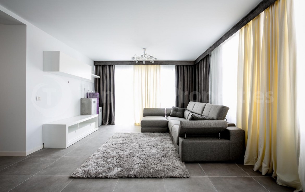 3 bedrooms Villa in Arona, Spain No. 29727