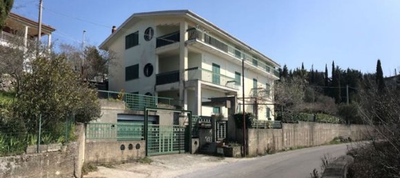 570m² Warehouse in Trentinara, Italy No. 170101 12