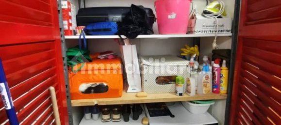 1-Zimmer Gewerbliche Immobilie in Naples, Italy, Nr. 12763 7