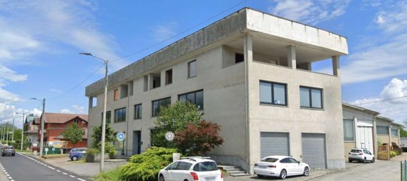 Коммерческая недвижимость 355м² в Коссато, Италия № 264901 3