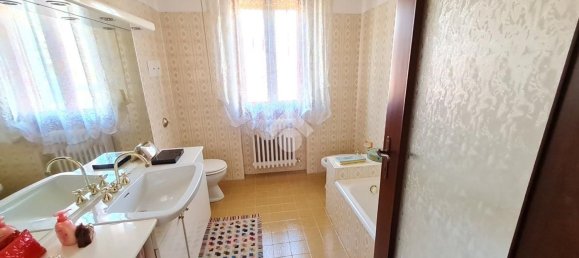 6-Zimmer Villa in Bagnatica, Italy, Nr. 6370 12