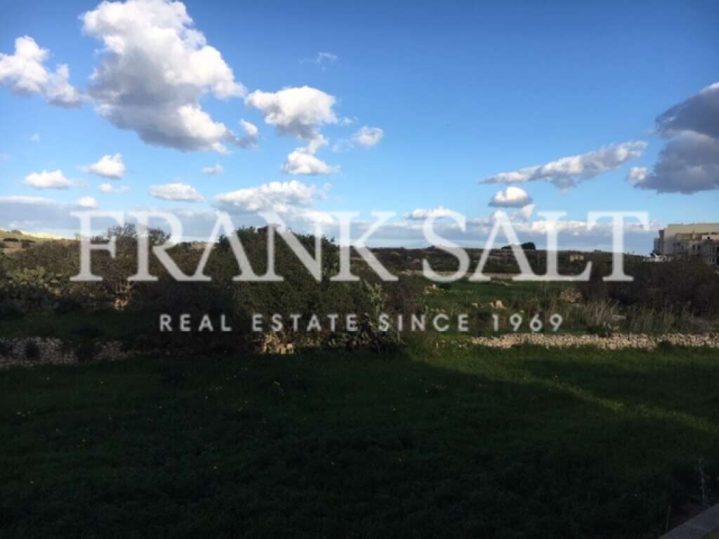 3 bedrooms Apartment in Ghajnsielem, Malta No. 5663