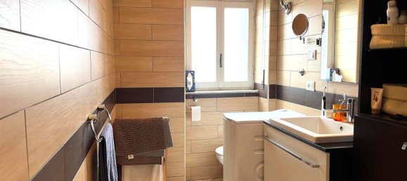 5 rooms Apartment in Catania, Italy No. 221283 30