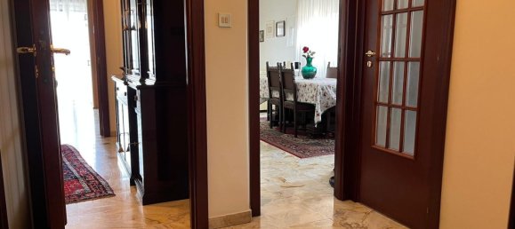 5 rooms Apartment in Catania, Italy No. 221283 4