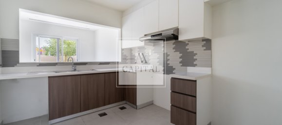 Таунхаус с 3 спальнями в Dubai Land, ОАЭ № 51568 12