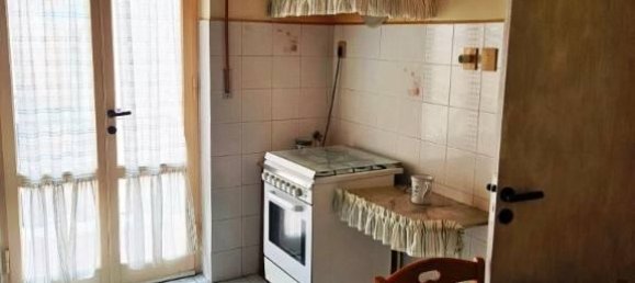 4 rooms Apartment in Livorno, Italy No. 111497 2