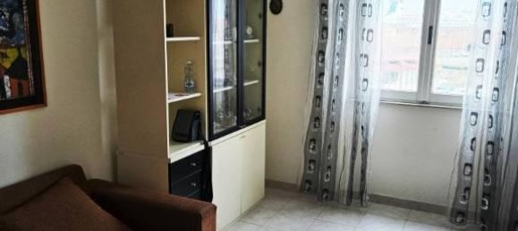 4 rooms Apartment in Livorno, Italy No. 111497 3