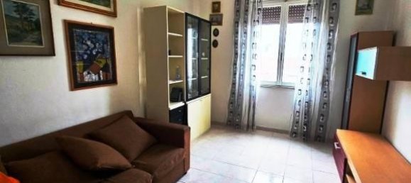 4 rooms Apartment in Livorno, Italy No. 111497 4