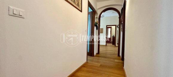 Apartamento de 4 dormitorios en Genoa, Italy No. 352413 21