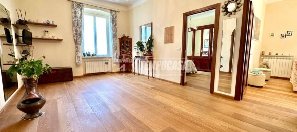 Apartamento de 4 dormitorios en Genoa, Italy No. 352413 7