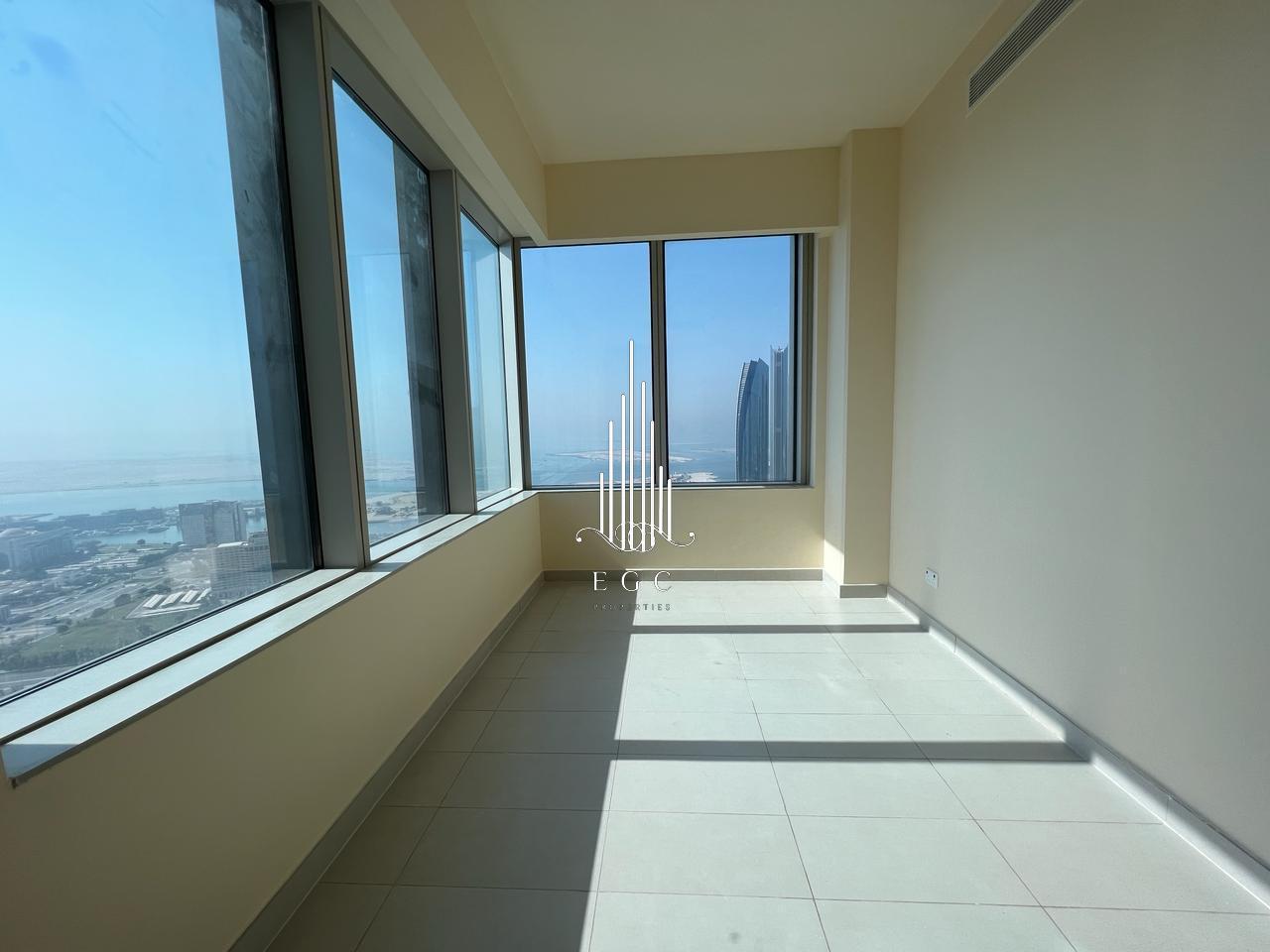 4 bedrooms Apartment in Corniche Road, UAE No. 25765