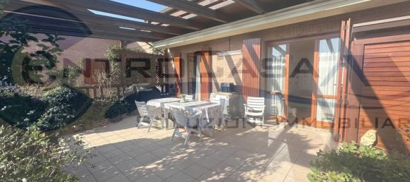 5 rooms Penthouse in San Lazzaro di Savena, Italy No. 29907 6