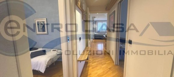 5 rooms Penthouse in San Lazzaro di Savena, Italy No. 29907 29