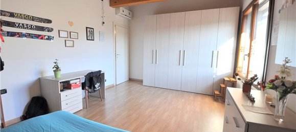 8غرفة فيلا في Inveruno, Italy رقم 20347 27