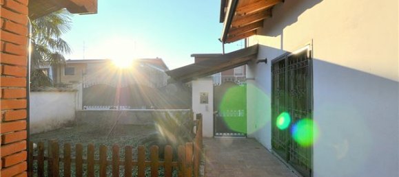 8غرفة فيلا في Inveruno, Italy رقم 20347 4