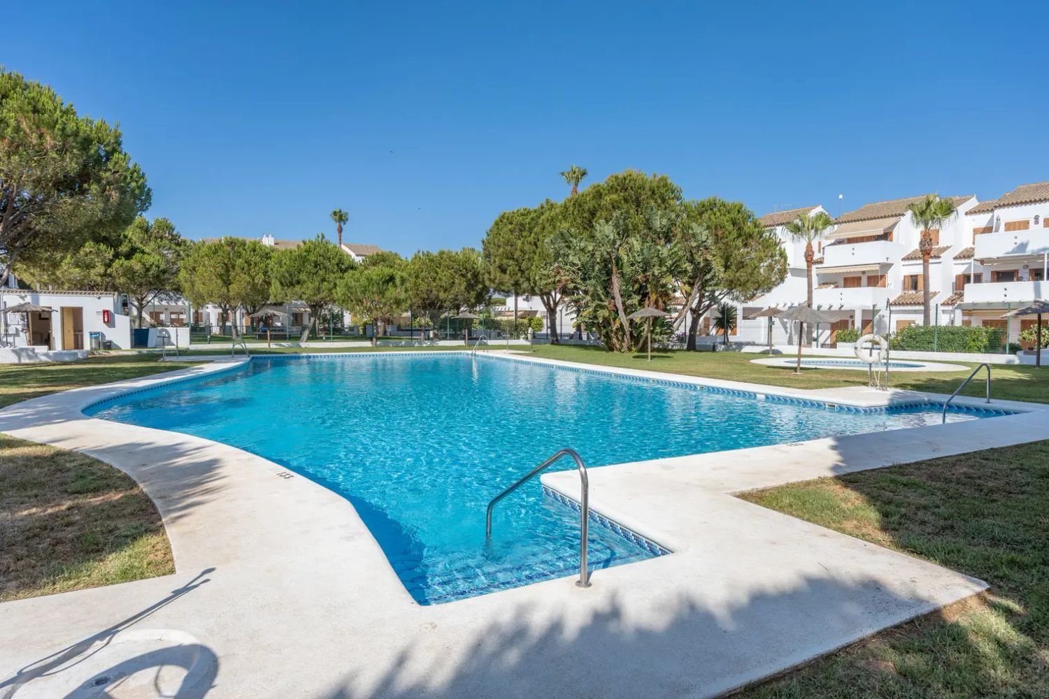 2 Schlafzimmer Penthouse in La Barrosa, Spain, Nr. 250873