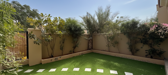 2 غرف نوم فيلا في Dubai Land, UAE رقم 120622 12