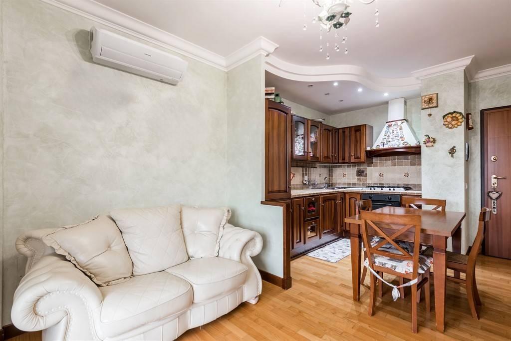 2 rooms Apartment in Rome, Italy No. 18882